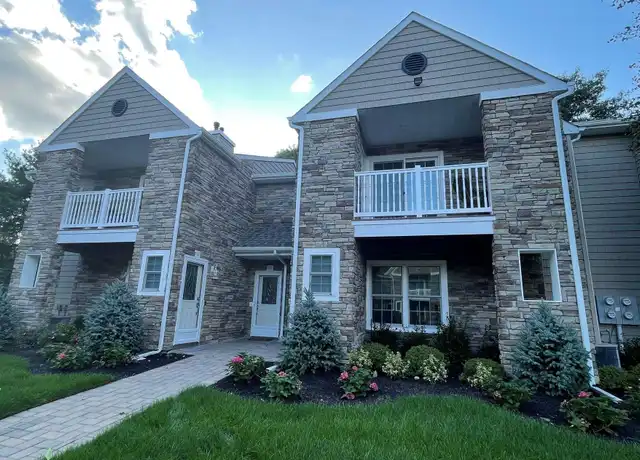 Property at 1000 Saddle Rock Rd Unit 1304, Holbrook, NY, 11741, 1 bed, 1 bath, [object Object]