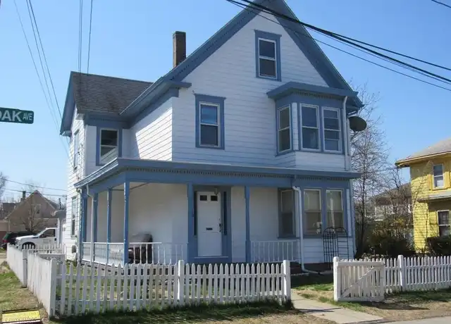Property at 20 Oak Ave, Riverside, RI, 02915, 4 beds, 2 baths, [object Object]