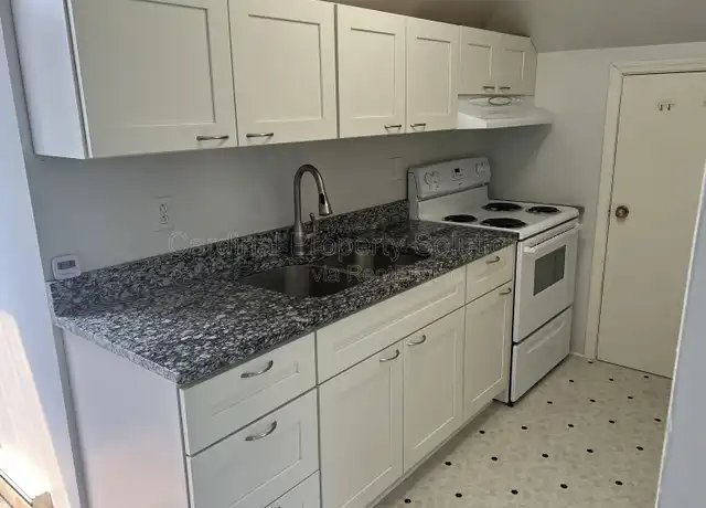 Property at 220 Loraine Ave #5, Cincinnati, OH, 45220, 2 beds, 1 bath, [object Object]