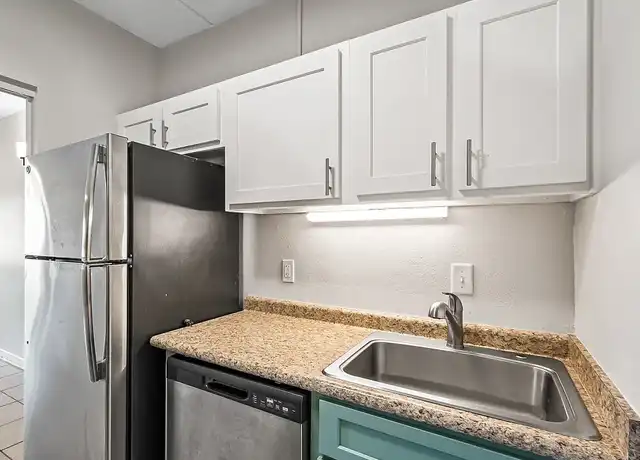 Property at The Oaks at East Park - 830 E Park Ave, Tallahassee, FL, 32301, 2 beds, 1.5 baths, [object Object]
