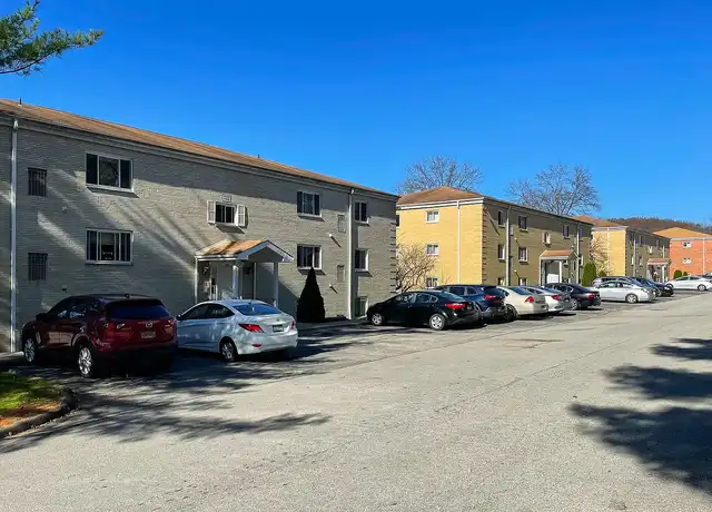 Property at Oak Creek Apartments - 6349 Old William Penn Hwy, Export, PA, 15632, 1 bed, 1 bath, [object Object]