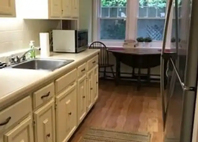 Property at 28 Crawford St, Arlington, MA, 02474, 1 bed, 1 bath, [object Object]