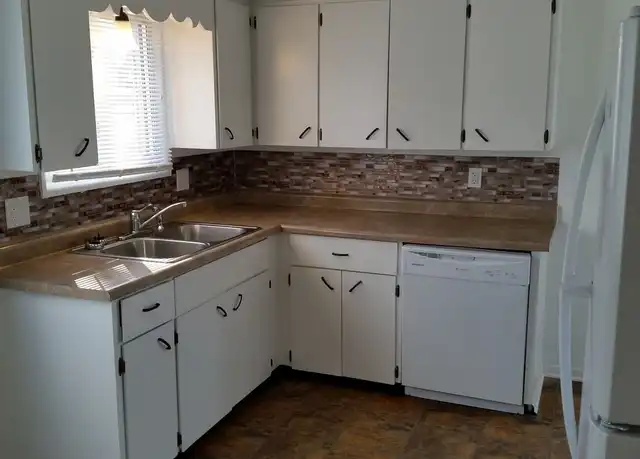 Property at 223 SW Flynn Dr, Ankeny, IA, 50023, 2 beds, 1 bath, [object Object]