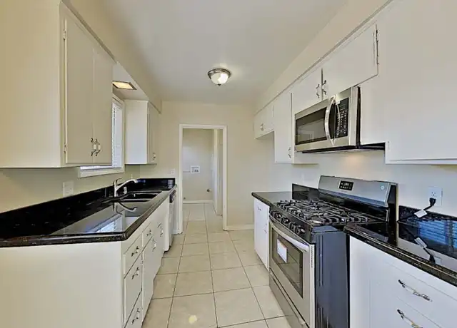 Property at 9256 Swinton Ave Unit G5, North Hills, CA, 91343, 3 beds, 2 baths, [object Object]
