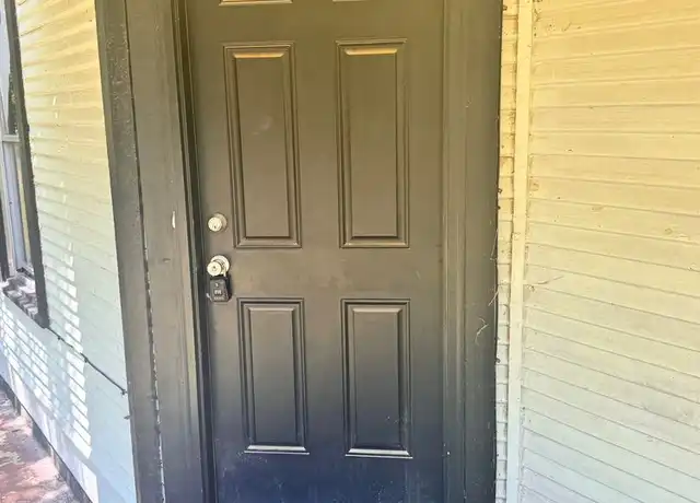 Property at 111 8th Ave NE, Ardmore, OK, 73401, 3 beds, 1 bath, [object Object]