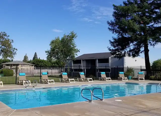 Photo of 1550 Springfield Dr, Chico, CA 95928