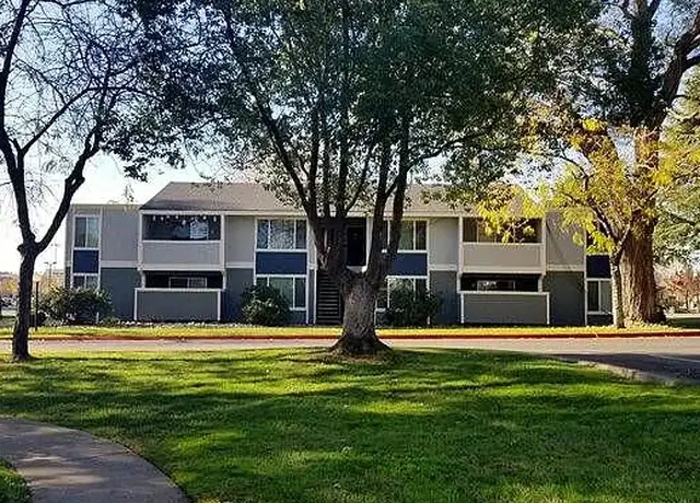 Photo of 1550 Springfield Dr, Chico, CA 95928