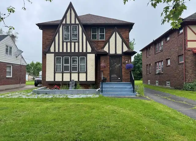 Property at 81 Concord Pl, Buffalo, NY, 14226, 2 beds, 1 bath, [object Object]