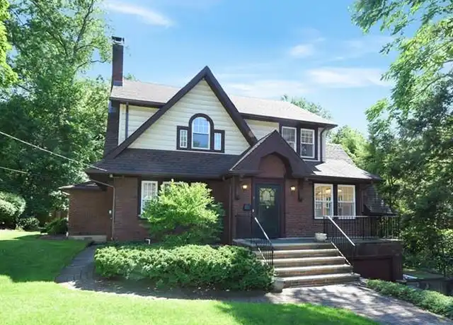 Property at 8 Laurel Ave, Tenafly, NJ, 07670, 4 beds, 2.5 baths, [object Object]