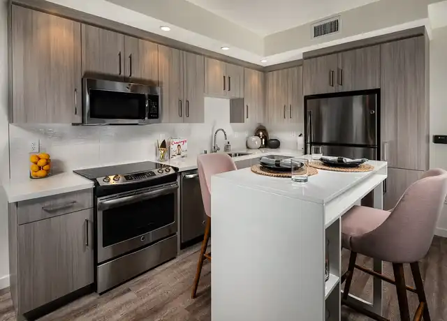 Property at Onyx - 424 W Pico Blvd, Los Angeles, CA, 90015, 2 beds, 1.5-2 baths, [object Object]