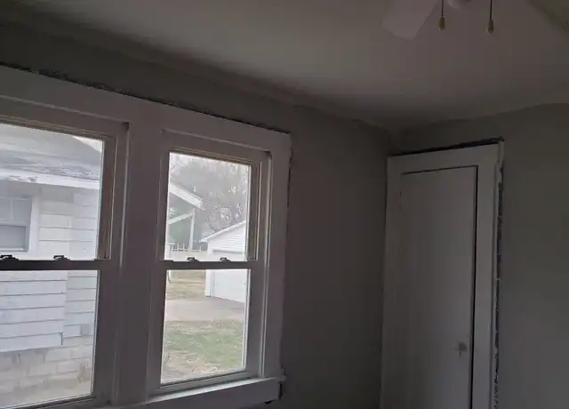 Property at 1321 E Olive St, Decatur, IL, 62526, 2 beds, 1 bath, [object Object]