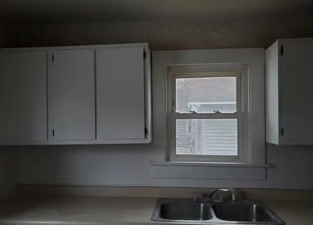 Property at 1321 E Olive St, Decatur, IL, 62526, 2 beds, 1 bath, [object Object]