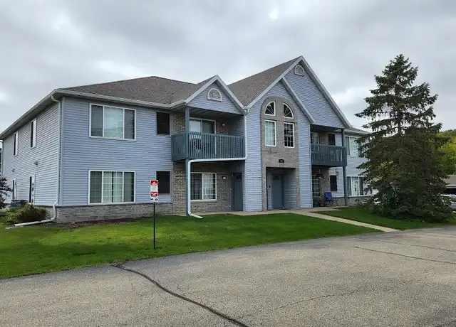 Property at 904 Fox Creek Dr Unit 2, Watertown, WI, 53098, 2 beds, 1 bath, [object Object]