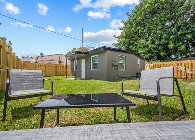 Property at 213 Columbus Pkwy Unit C, Hollywood, FL, 33021, 1 bed, 1 bath, [object Object]