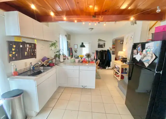 Property at 190 N Winooski Ave Unit 2, Burlington, VT, 05401, 3 beds, 1 bath, [object Object]
