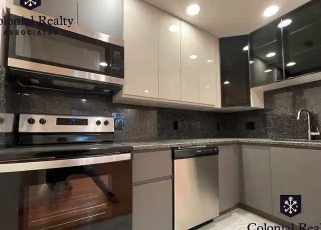Property at 1805 Beacon St Unit 3, Brookline, MA, 02445, 1 bed, 1 bath, [object Object]
