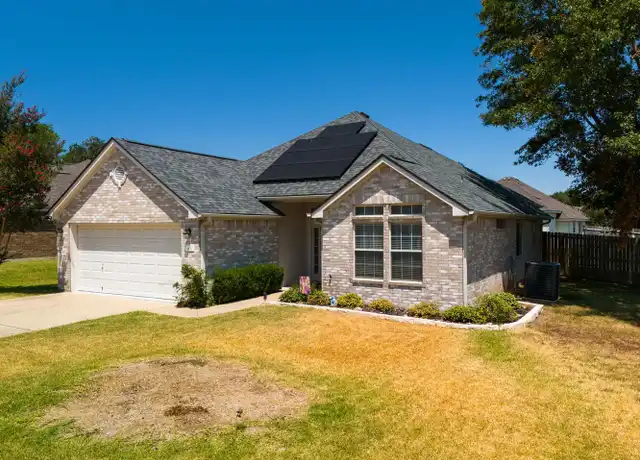 Property at 804 Woodhollow Dr, Temple, TX, 76502, 3 beds, 2 baths, [object Object]