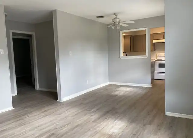 Property at 1518 Early Ln Unit B, Houston, TX, 77055, 2 beds, 1.5 baths, [object Object]