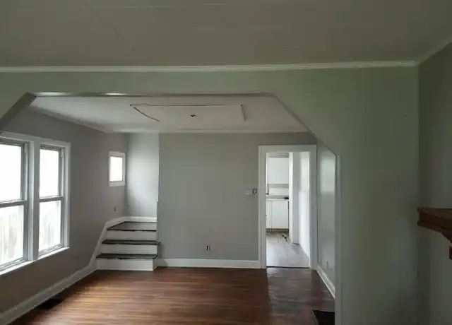 Property at 2696-2698 Allegheny Ave Unit 2696, Bexley, OH, 43209, 3 beds, 1 bath, [object Object]