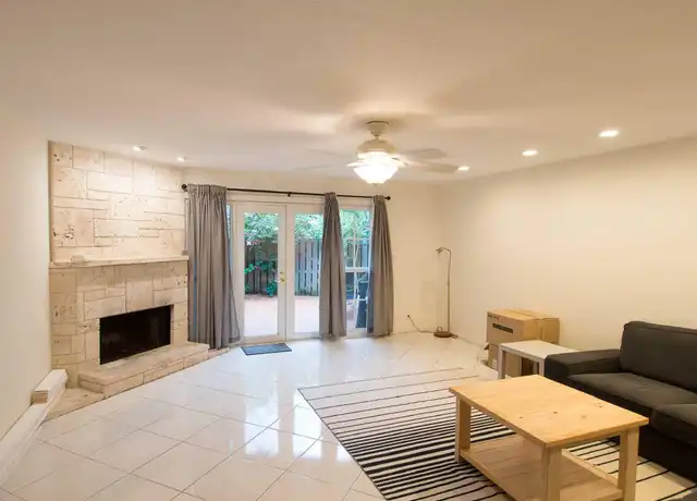 Property at 929 SE 13th St #7, Fort Lauderdale, FL, 33316, 2 beds, 2.5 baths, [object Object]