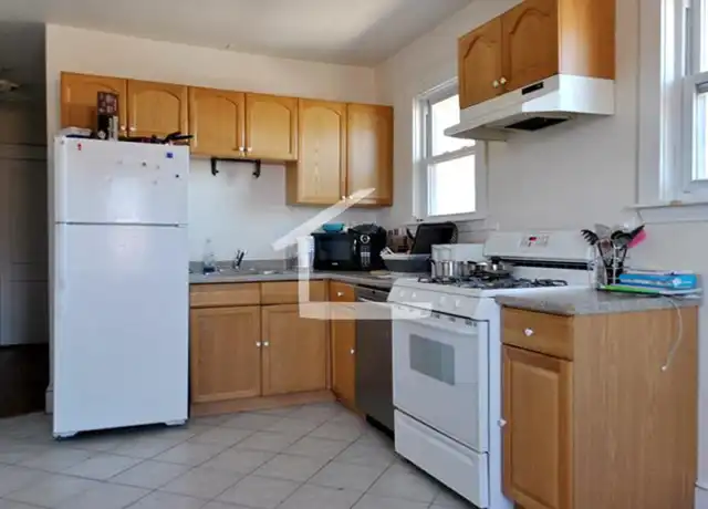 Property at 505 Washington St, Brighton, MA, 02135, 3 beds, 1 bath, [object Object]