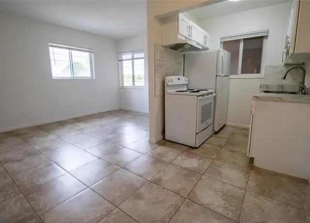 Property at 1727 Liberty St Unit 16, Hollywood, FL, 33020, 1 bed, 1 bath, [object Object]