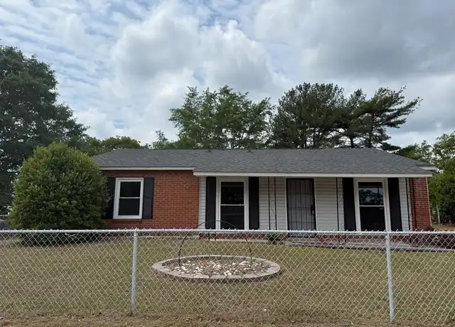 Property at 5523 Livingston Dr, Fayetteville, NC, 28311, 4 beds, 2 baths, [object Object]