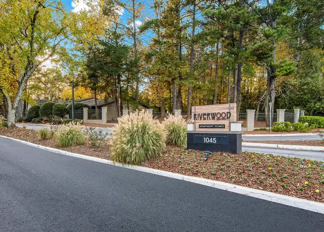 Photo of 1045 Holcomb Bridge Rd, Roswell, GA 30076