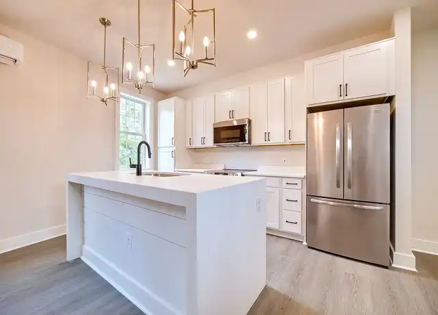 Property at Belmont Heights - 1000 Monticello Rd, Charlottesville, VA, 22902, 0-2 beds, 1-2.5 bath, [object Object]