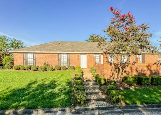 Property at 2100 Station Ct, Montgomery, AL, 36116, 5 beds, 2.5 baths, [object Object]