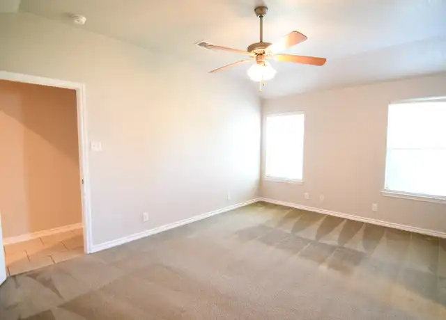 Property at 10012 Sunny Side Ln, Temple, TX, 76502, 4 beds, 2 baths, [object Object]