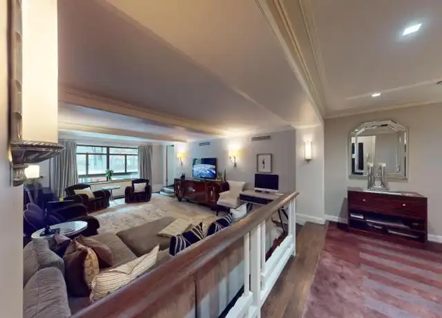Property at 19 E 88th St, New York, NY, 10128, 2 beds, 2 baths, [object Object]