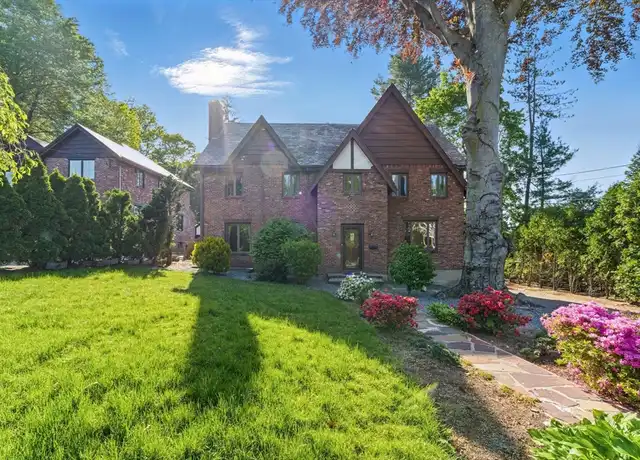 Property at 15 Park Ave, Newton, MA, 02458, 8 beds, 5 baths, [object Object]