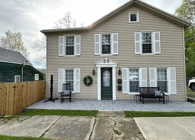 Property at 262 Washington St Unit Upper, Corning, NY, 14830, 1 bed, 1 bath, [object Object]