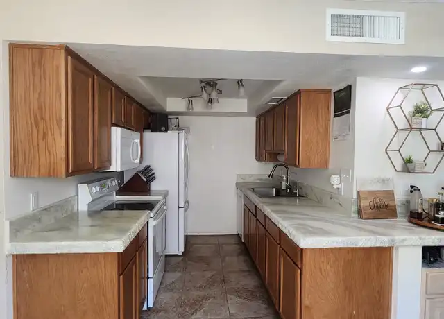 Property at 1224 N 84th Pl Rm in Scottsdale, Scottsdale, AZ, 85257, 1 bed, 1 bath, [object Object]