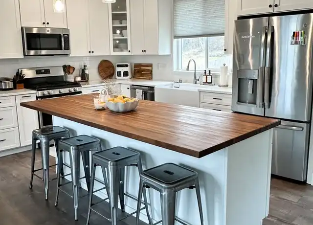 Property at 13844 Akers Cir, Eagle River, AK, 99577, 4 beds, 2.5 baths, [object Object]
