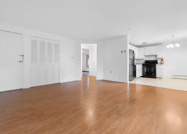 Property at 50 Farrwood Ave #9, North Andover, MA, 01845, 2 beds, 1 bath, [object Object]