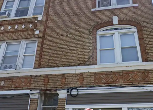 Property at 2068 Main St Unit a3, Bridgeport, CT, 06604, 1 bed, 1 bath, [object Object]