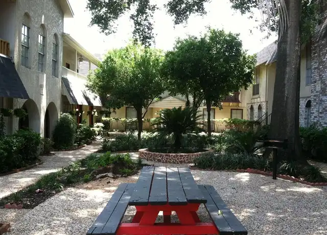 Property at 1275 Witte Rd Unit 01, Houston, TX, 77055, 2 beds, 1 bath, [object Object]