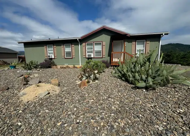 Property at 382 Clark St, Myrtle Creek, OR, 97457, 3 beds, 2 baths, [object Object]