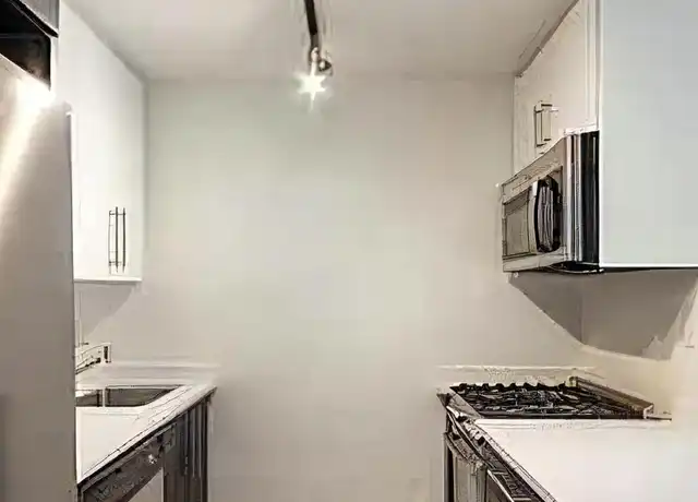 Property at 360 W 34th St Unit 10-G, New York, NY, 10001, 2 beds, 1 bath, [object Object]