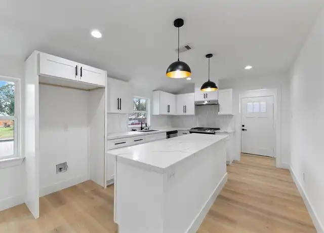 Property at 5610 Chapman St, Houston, TX, 77009, 2 beds, 2 baths, [object Object]