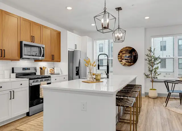 Photo of 8868 Meridian Way, Woodbury, MN 55125