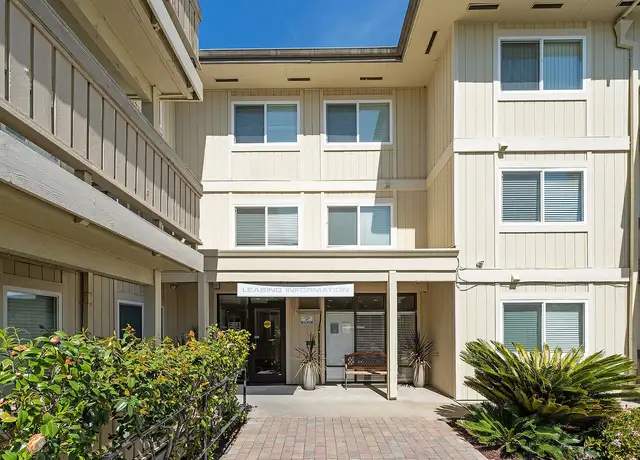 Photo of 15267 Hesperian Blvd, San Leandro, CA 94578