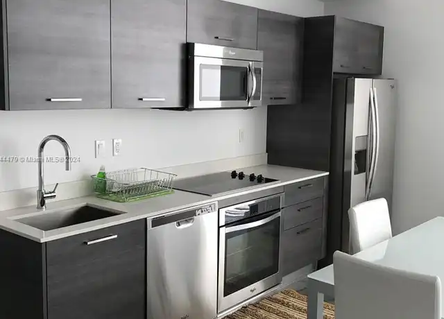 Property at 151 SE 1st St Unit A511, Miami, FL, 33131, 2 beds, 2 baths, [object Object]