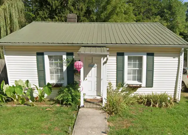 Property at 1006 W 5th St, Corbin, KY, 40701, 3 beds, 1 bath, [object Object]