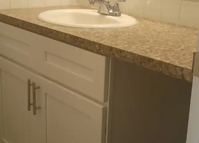 Property at 206 Northcross Dr, Victoria, TX, 77904, 2 beds, 1 bath, [object Object]