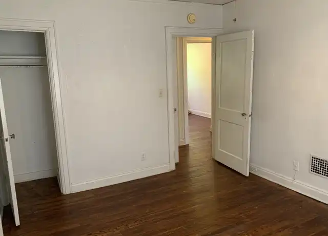 Property at 620 Beech Ave, Charleston, WV, 25302, 3 beds, 1 bath, [object Object]