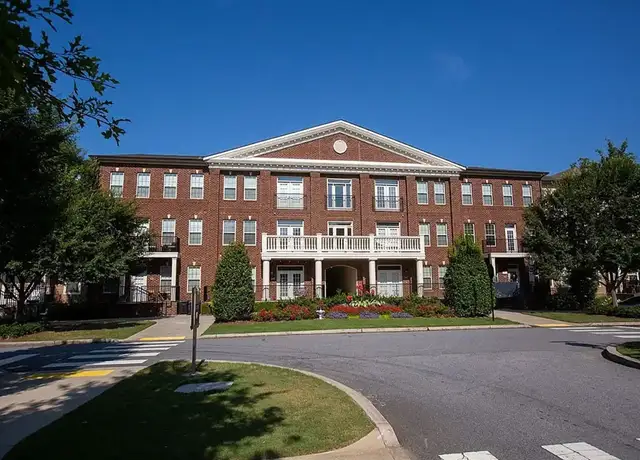 Photo of 735 Market St, Woodstock, GA 30188