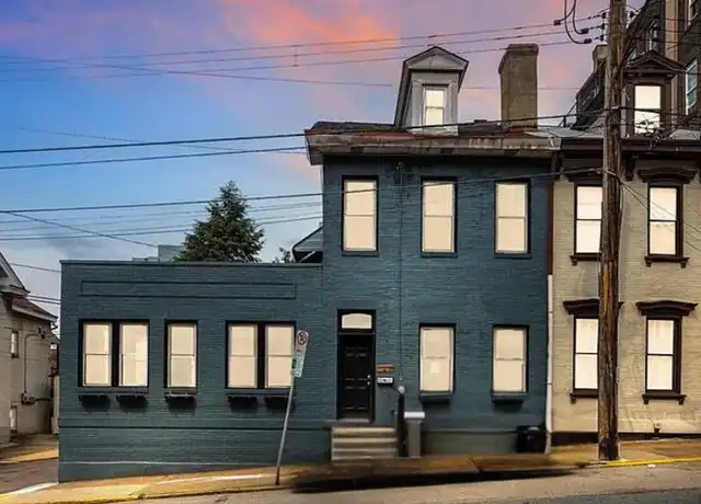 Property at 375 1/2 Main St, Pittsburgh, PA, 15201, 4 beds, 2 baths, [object Object]